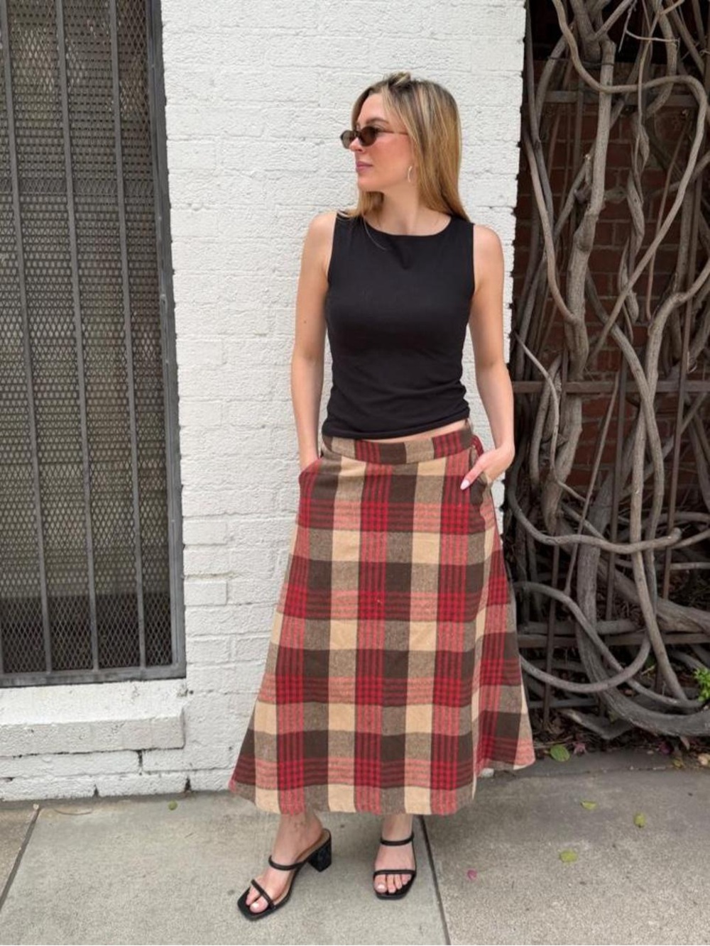 Vtg retro Red + beige plaid midi skirt with pockets sz M- no tags #holiday - Picture 3 of 7